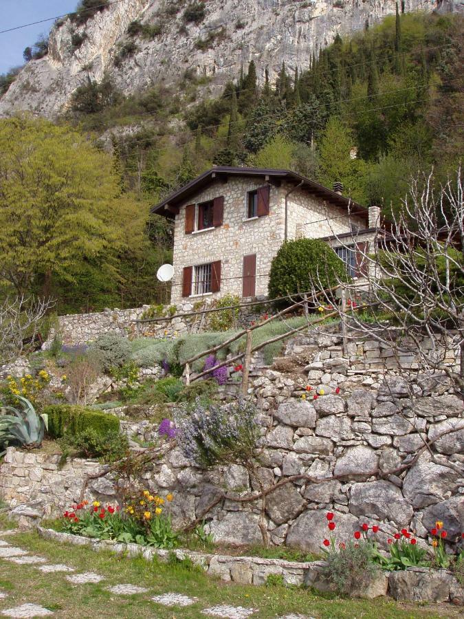 Casa vacanze Casa Sisengla Tra Lago E Monti *